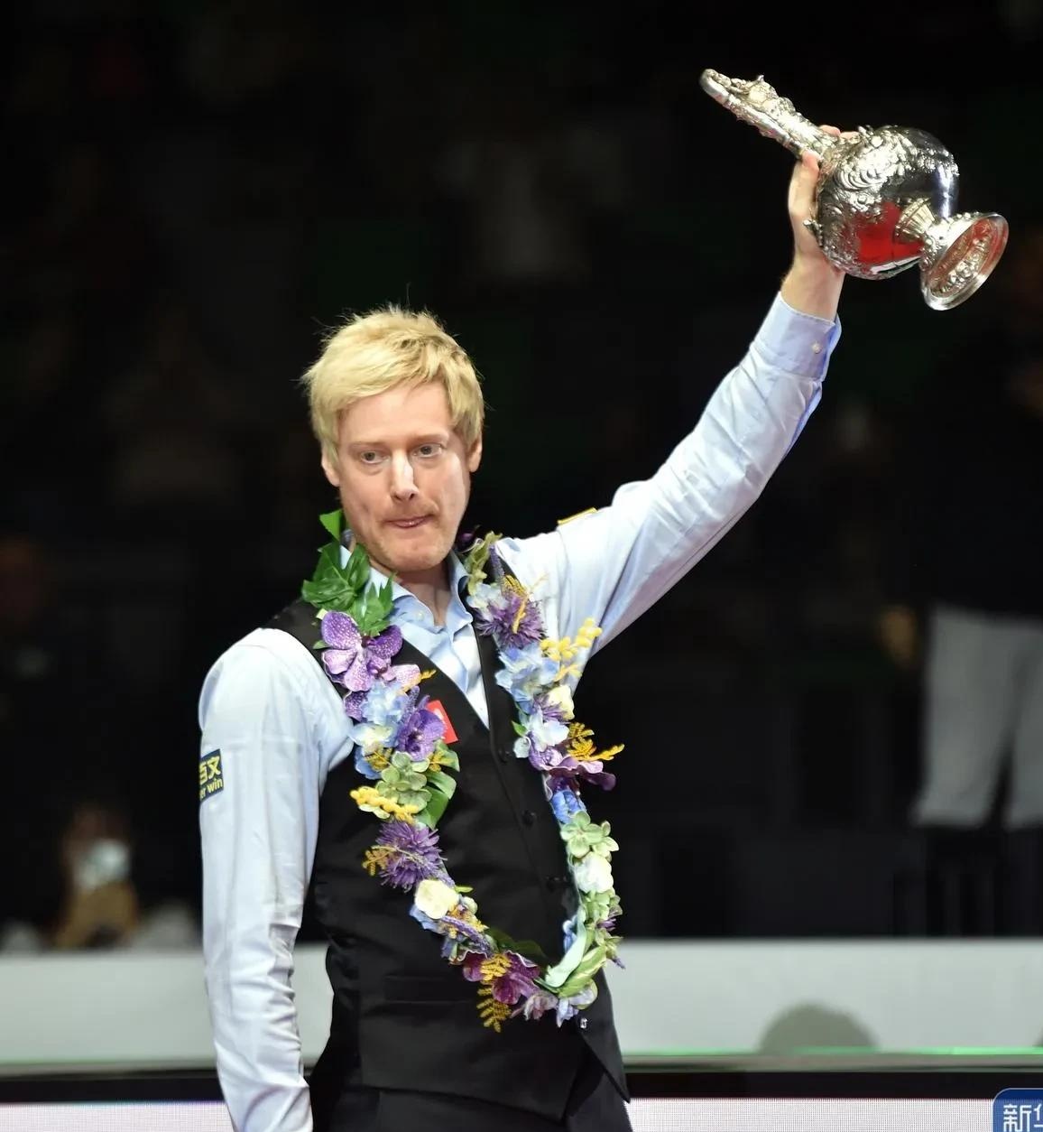 不仅如此 不仅如此